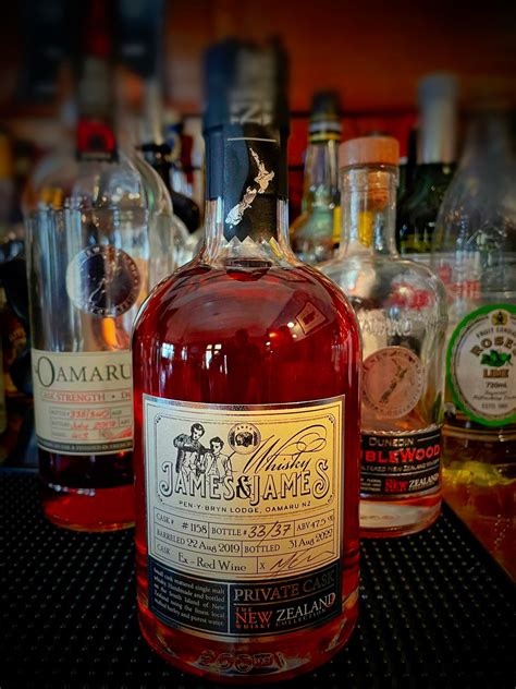 Designing the Perfect Liquor Label for James & James Whisky — EYMER ...