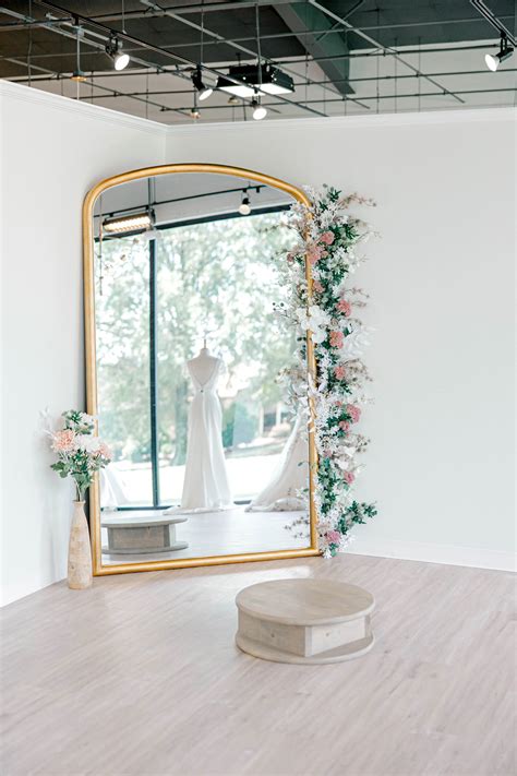 Wedding, prom and formal wear in Chattanooga, Tennessee — Grayce Bridal