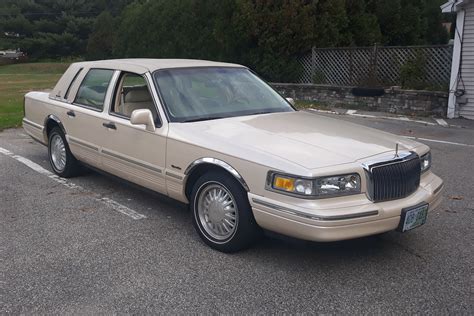 Hemmings Auctions 1997 Lincoln Towncar