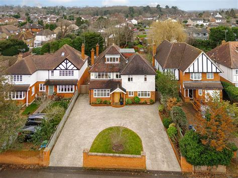 houses  sale common road claygate  michelle wang blog