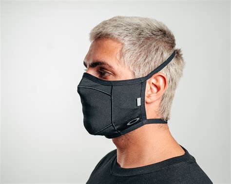 Mask Fitted Light Blackout Face Mask Oakley Facemask