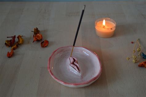 Handmade Clay Pink Vulva Incense Holder Vagina Ceramic Plate Vulva Clay Table Decor Wedding