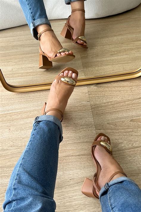 Sand Lia Karol Nude Tira Metal Damannu