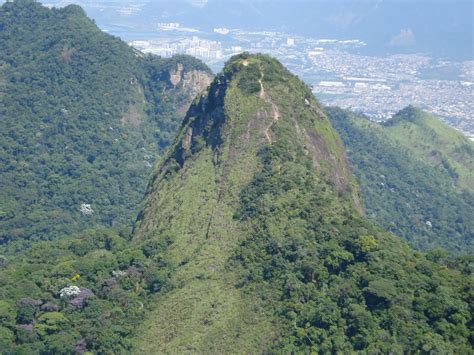 Maciço Da Tijuca - Geografia Prof Álvaro Barreto: Maciço da Tijuca visto do céu