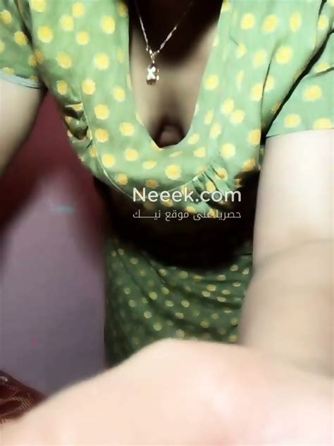 Arab 9ahba Maroc Dildo قحبة مغربية واسعة تتخشي زب اصطناعي فطبونها المارج