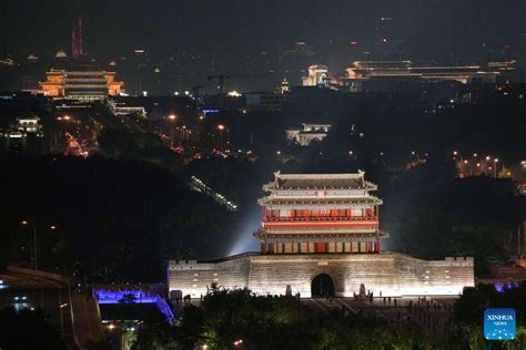 Prédios tradicionais de Beijing serão iluminados em comemoração ao 75º