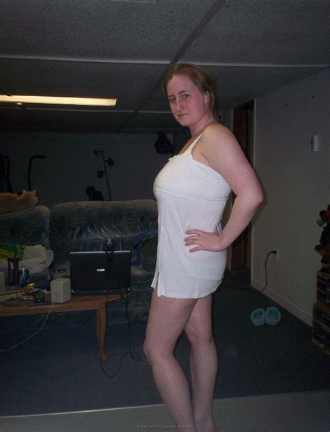 Cute Posing Private Amateur Pics Page