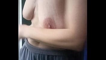 La Chienne Soumise Aime Montrer Ses Mamelles XVIDEOS