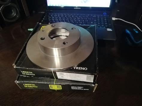 Тормозные диски под 4 шпильки — Lada Ока 11113, 0,8 л, 2006 года ...