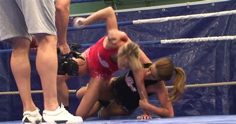 Unlimate Nude Fight Of Hot Bitches Debbie White And Blue Angel