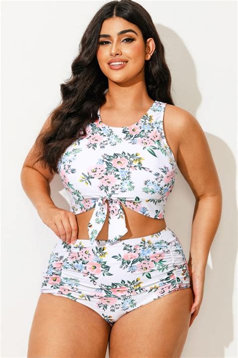 Plus Size Floral Print Knotted Crop Bikini Top Meet Curve Meet Curve