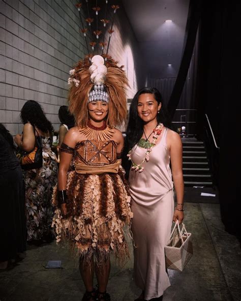 hana rawhiti maipi clarke politikus muda  menari haka