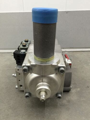 NEW BERINGER BUCHER HYDRAULIC LIFT CONTROL VALVE PUMP LRV 700 LRV700