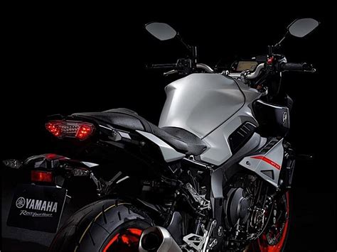Yamaha MT Naked Bikes Show A New Hue Of The Dark Side Of Japan Autoevolution