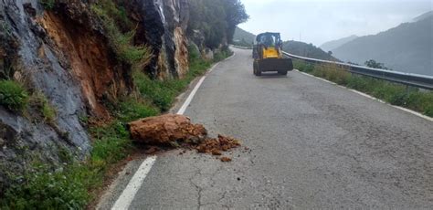 Las Fuertes Lluvias Provocan Desprendimientos E Incidencias En La