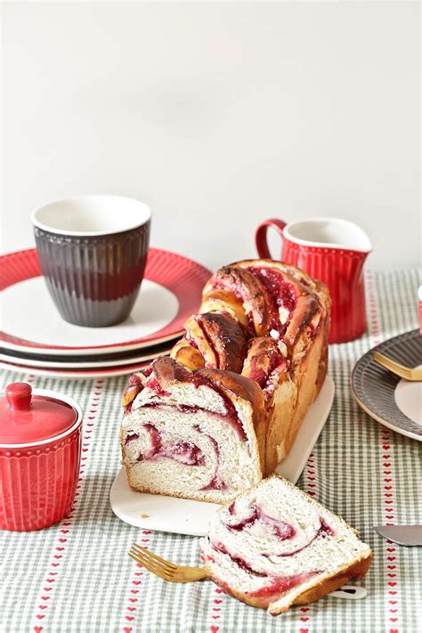 Babka de frambuesa para San Valentín Blog de recetas de María Lunarillos