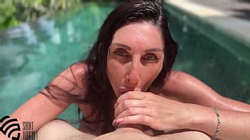 Hot MILF Fucked By The Pool And Get Sperm On Face XNXX