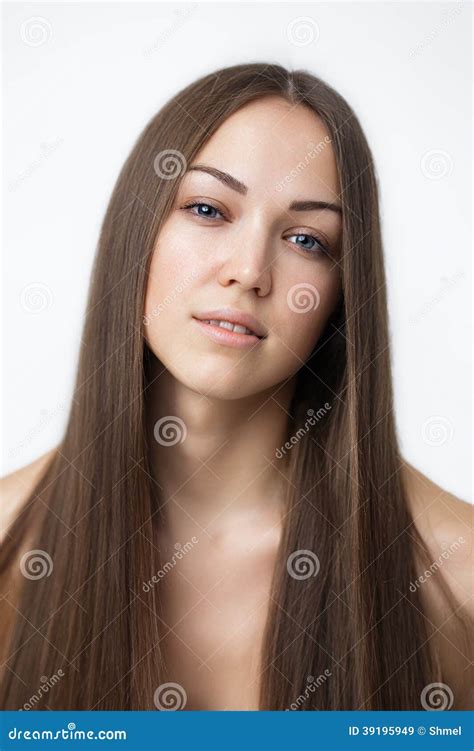 Schönes Brunette Mädchen Gesundes Langes Haar Stockbild Bild von luxus baumuster 39195949