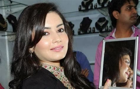 Hot Model Bollywood Actress Hot Sexy Bobs