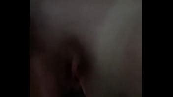 Hermosa Se Masturba Con Un Juguetito XVIDEOS