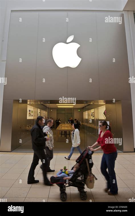 The Apple Store In Milton Keynes England Stock Photo Alamy