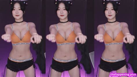 BJ Pyuri BJ 퓨리 s fute19 Nude OnlyFans Photo 12 The Fappening Plus
