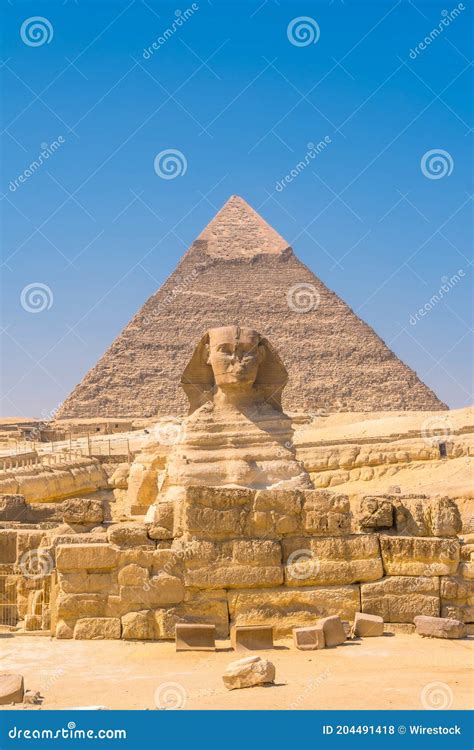 Wielki Sfinks Z Gizy I W Tle Piramida Khafreand Giza Cairo Egypt