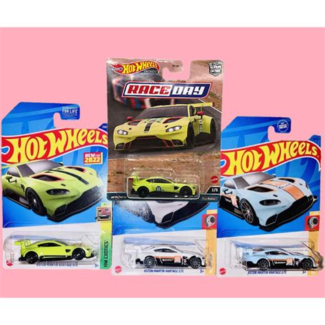 Hot Wheels Aston Martin Vantage Gt Model Car Shopee Malaysia