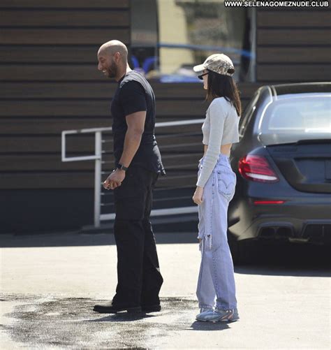 Kendall Jenner No Source Babe Beautiful Sexy Posing Hot Celebrity Shameless Celebrities