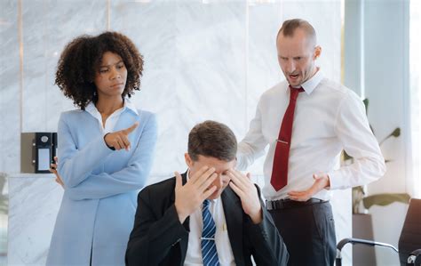 Dano Moral No Trabalho - Dano Moral Trabalhista: Direitos e Procedimentos Legais