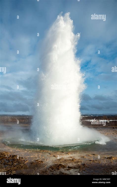 Eruption Of Geysir Strokkur Haukadalur Geothermal Field Golden Circle