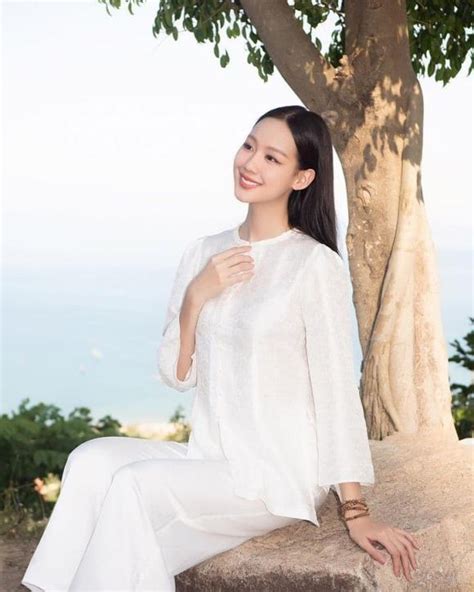Hoa hậu Bảo Ngọc diện bikini khoe dáng cực nuột sắc vóc ngày càng lên