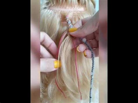 Как вплести лулу в волосы - YouTube