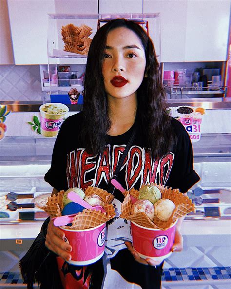 5 hot girl cổ vũ World Cup 2018 của VTV