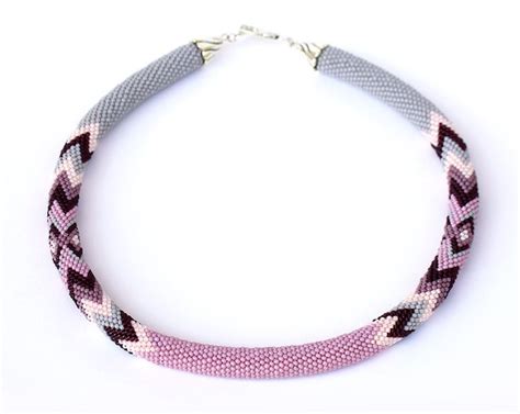 Exclusive jewelry by Elena Rusinovich -KITTEN UMKA-: Жгут из бисера ...