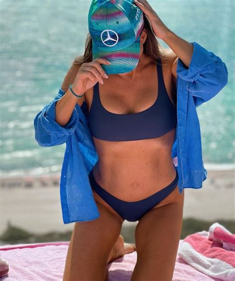 Gotowa Na Lato Ma Gorzata Rozenek Chwali Si Wyrze Bion Sylwetk Pozuj C W Bikini W Miami