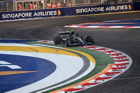 Veja fotos do primeiro treino livre do GP de Singapura de Fórmula 1