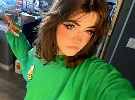 Hannah Owo Wiki Bio Age Reddit Net Worth Career Bikini Photos