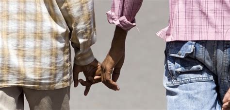 Los Adolescentes Gay Y Bi Sexuales Se Hacen Menos Las Pruebas De VIH