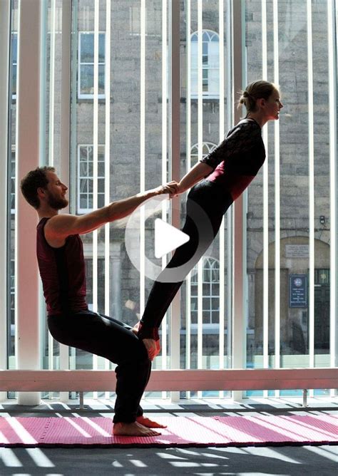 Contemporarty Partner Dance Poses Acrobalance Shows Couples Yoga