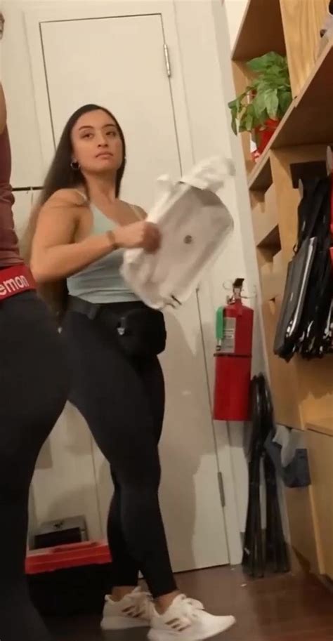 Tight Brunette Tight Leggings Spandex Leggings Yoga Pants Forum