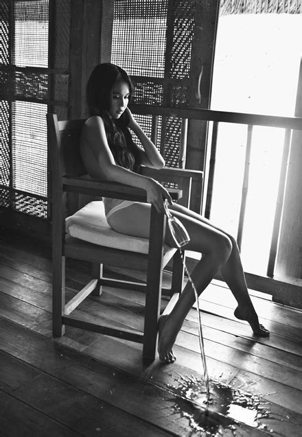 Ng C Trinh T O B O V I Nh Nude Nha Trang