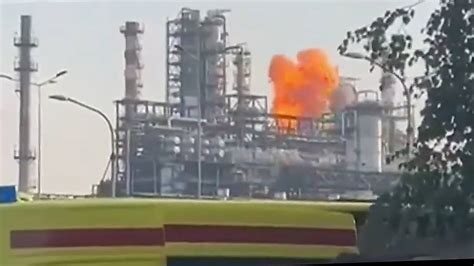 Ukraine Hits Moscow Oil Refinery in Massive Drone Barrage