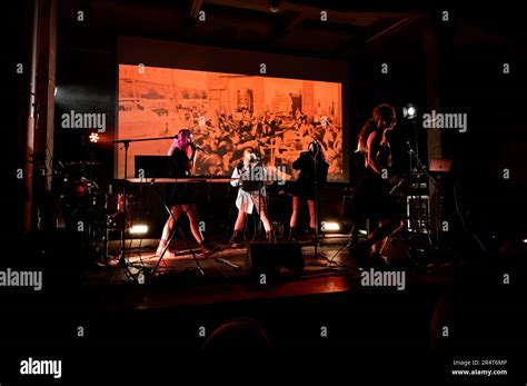 Pussy Riot live bei einem Konzert während dem Neisse Film Festival im