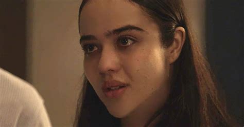 Apoiada Por Clara Bianca Bin Laura Bella Piero Faz Regressão E