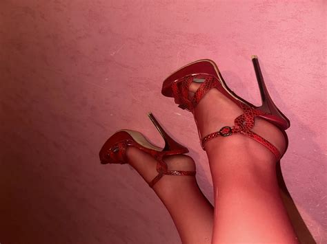 Legs Heels Stockings In Red 8 Nude Pics XHamster