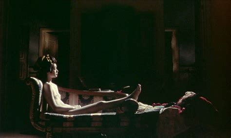 Naked Kirina Mano in 8½ Women