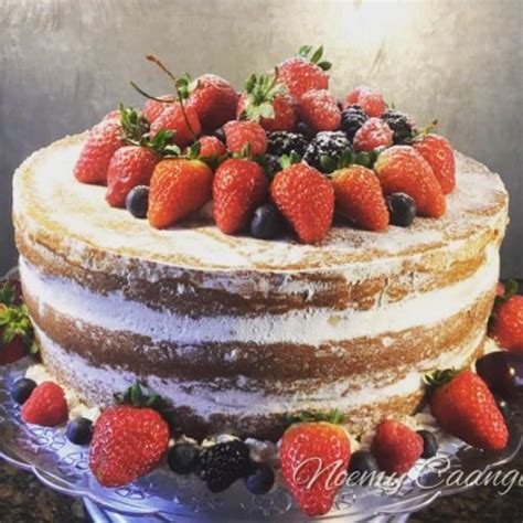 Naked Cake De Frutas Vermelhas E Chocolate Branco Receita Comida