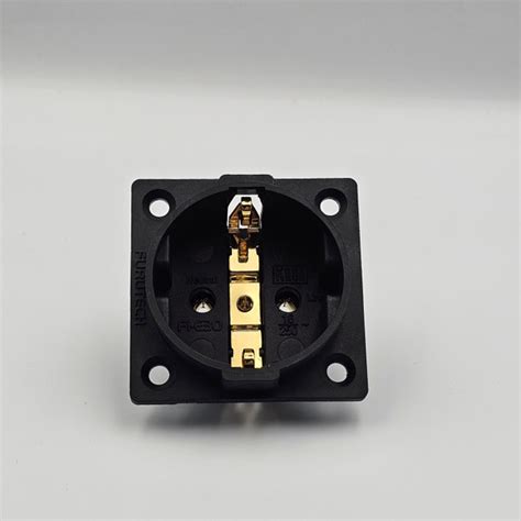 Сетевая розетка Furutech FI - e30 (G) - купить по низкой цене в ...
