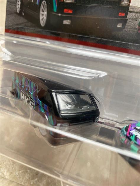 Hot Wheels Premium Pack Nissan Skyline Gt R Bcnr And Mbk Van Hobbies Toys Toys Games